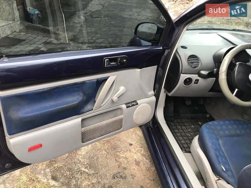 Хетчбек Volkswagen Beetle 2000 в Радомишлі