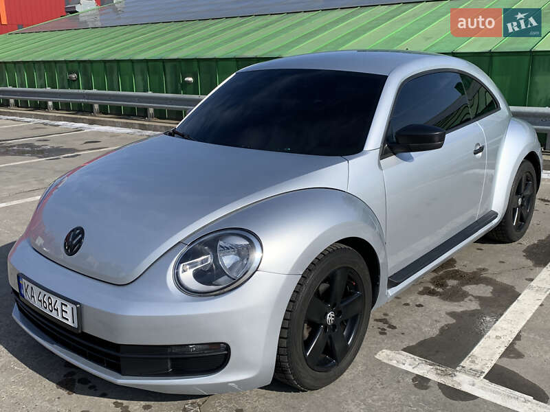 Хэтчбек Volkswagen Beetle 2012 в Киеве