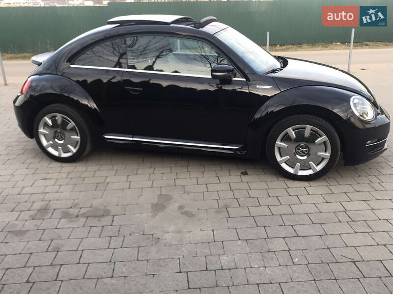 Хэтчбек Volkswagen Beetle 2012 в Львове