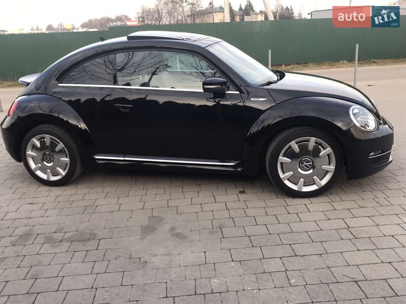 Хэтчбек Volkswagen Beetle 2012 в Львове