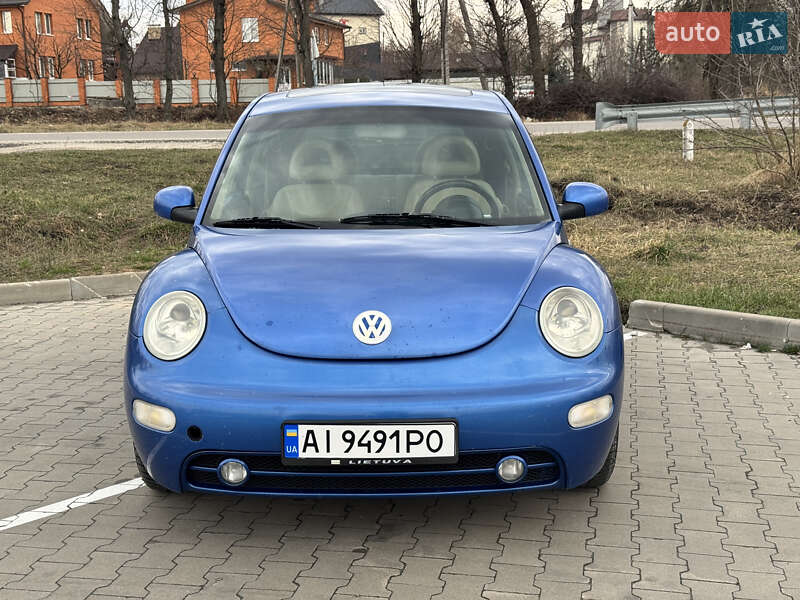Хэтчбек Volkswagen Beetle 2001 в Киеве