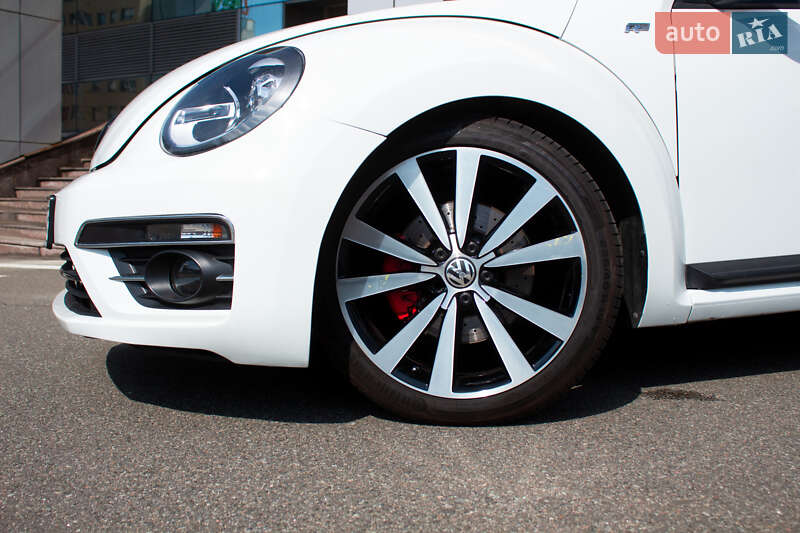 Хэтчбек Volkswagen Beetle 2017 в Киеве