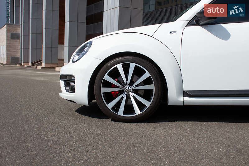 Хэтчбек Volkswagen Beetle 2017 в Киеве