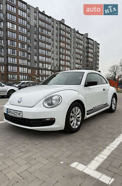 Хэтчбек Volkswagen Beetle 2015 в 