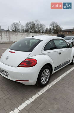 Хэтчбек Volkswagen Beetle 2015 в 