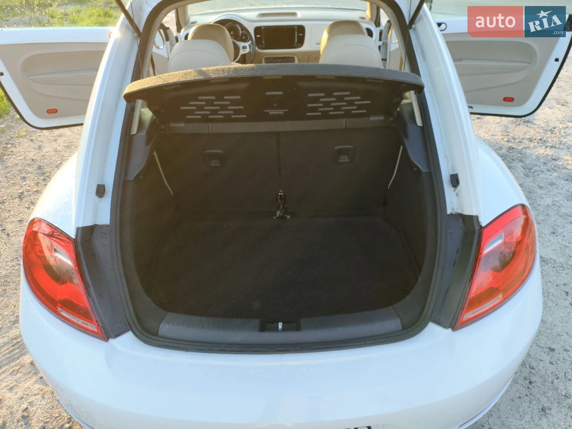 2015 Volkswagen Beetle - мініатюра 11