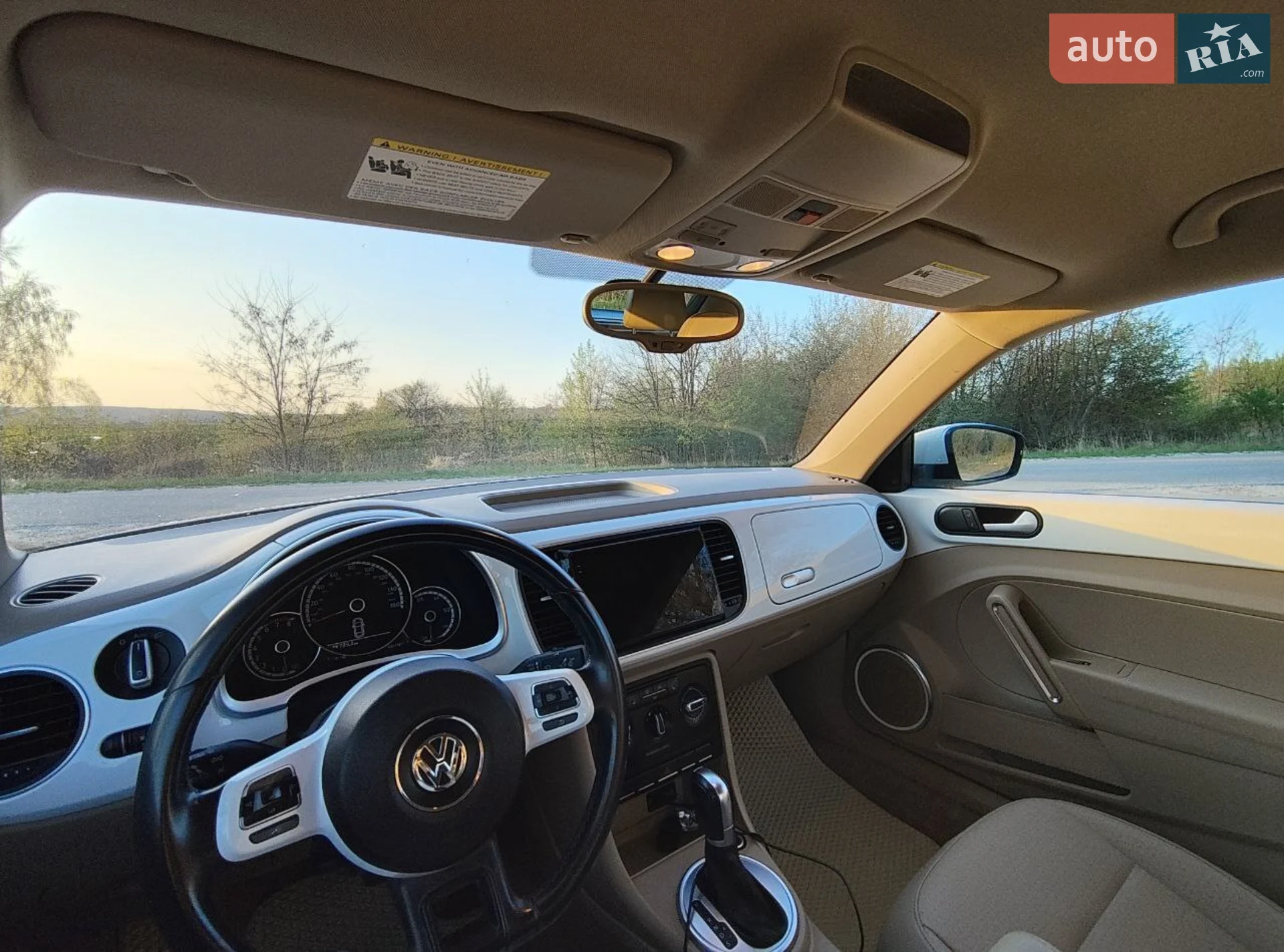 2015 Volkswagen Beetle - мініатюра 28