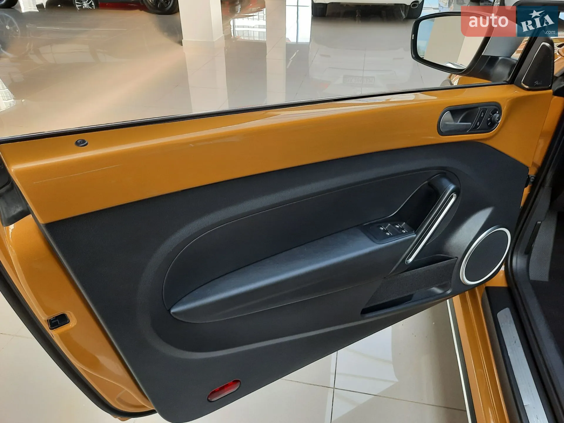 2016 Volkswagen Beetle - мініатюра 20