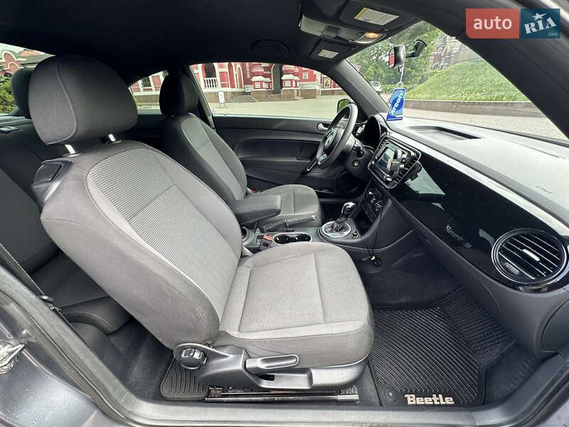 Хэтчбек Volkswagen Beetle 2014 в Днепре
