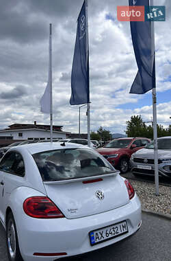 Хэтчбек Volkswagen Beetle 2015 в 