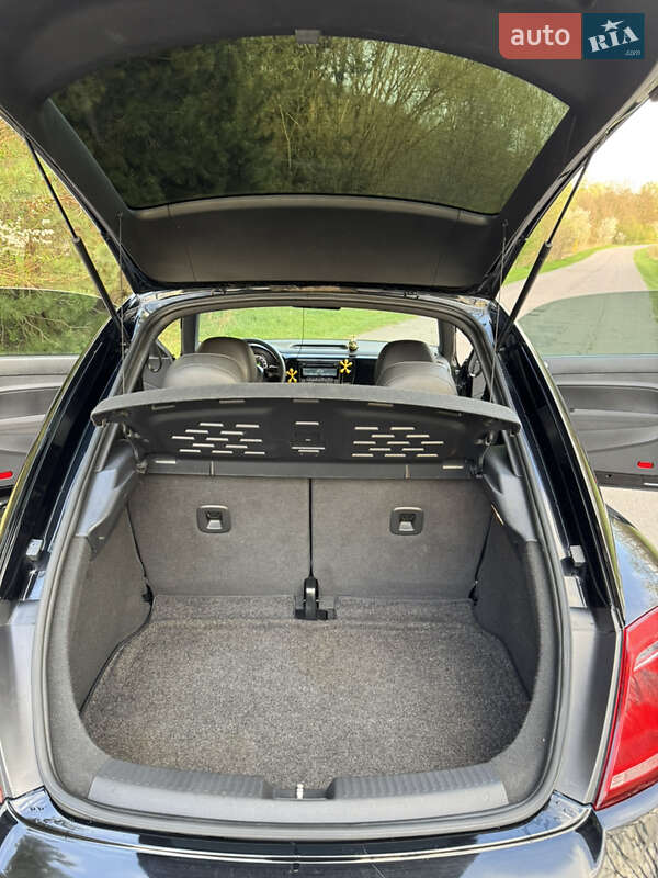 Хэтчбек Volkswagen Beetle 2014 в Львове