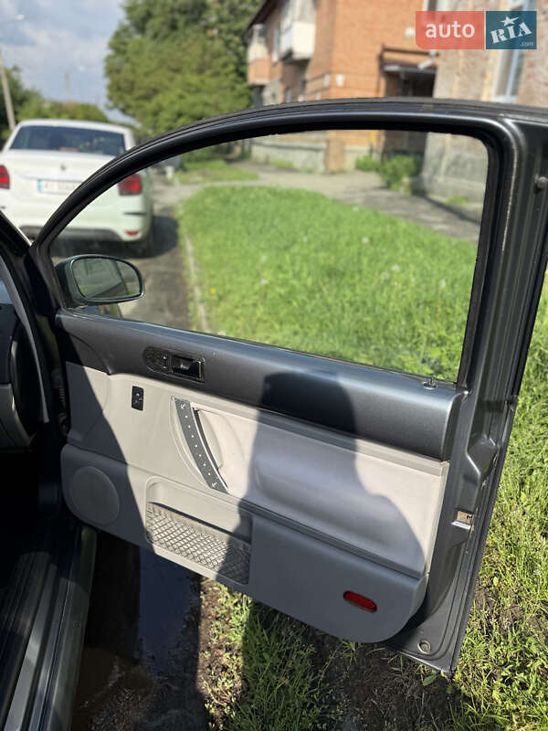 Хетчбек Volkswagen Beetle 2002 в Полтаві