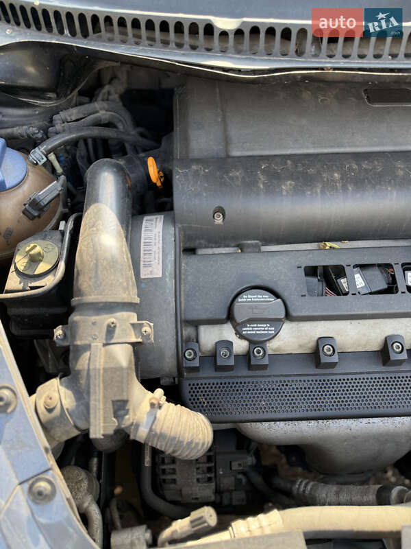 Хетчбек Volkswagen Beetle 2002 в Полтаві