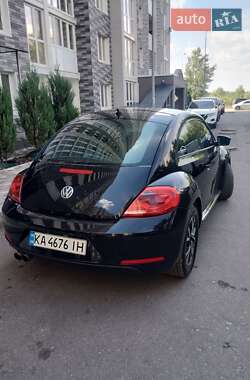 Хэтчбек Volkswagen Beetle 2012 в 