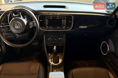 Хетчбек Volkswagen Beetle 2012 в 