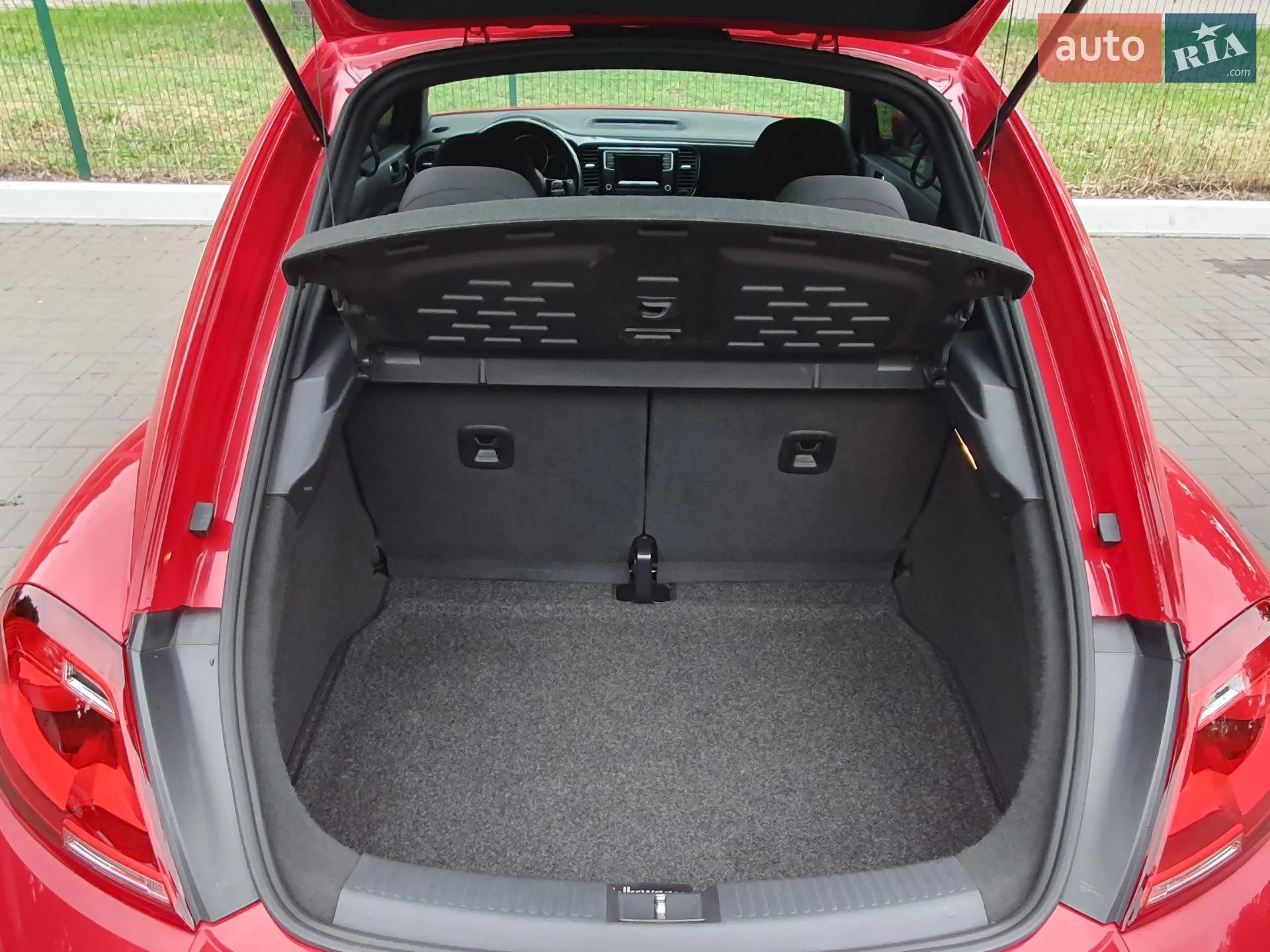 2019 Volkswagen Beetle - мініатюра 33