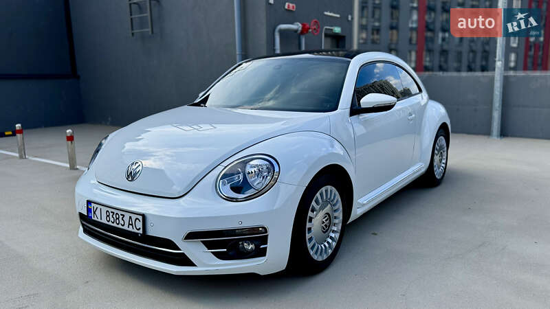 Хэтчбек Volkswagen Beetle 2015 в Киеве