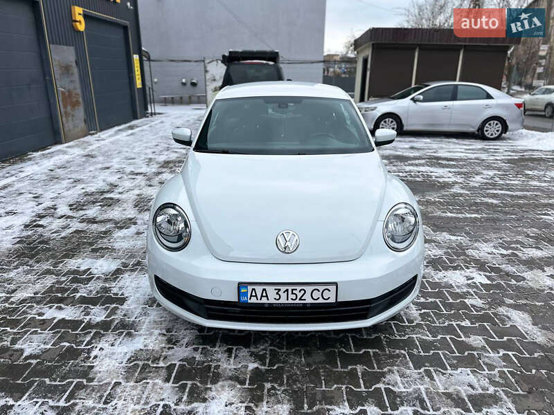 Volkswagen Beetle 2015