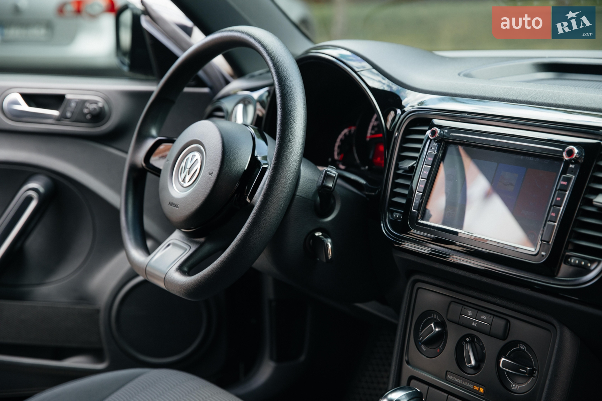 2014 Volkswagen Beetle - мініатюра 18