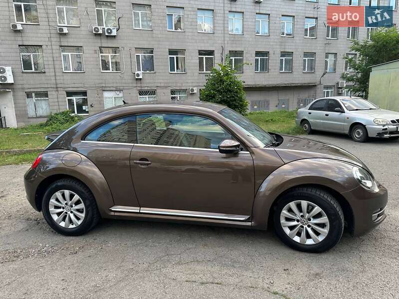 Volkswagen Beetle 2014