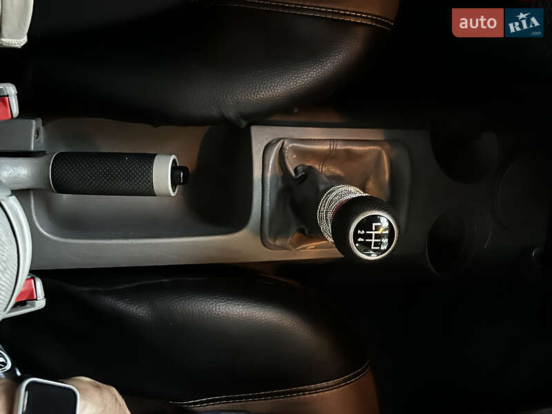 Хетчбек Volkswagen Beetle 1999 в Ужгороді