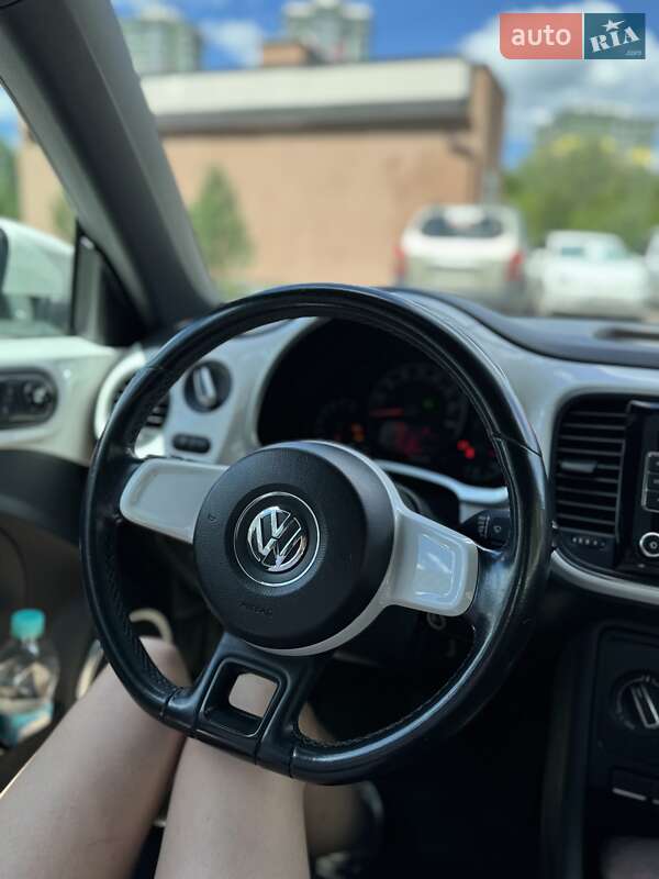 Хэтчбек Volkswagen Beetle 2012 в Киеве фото 7 Хэтчбек Volkswagen Beetle 2012 в Киеве