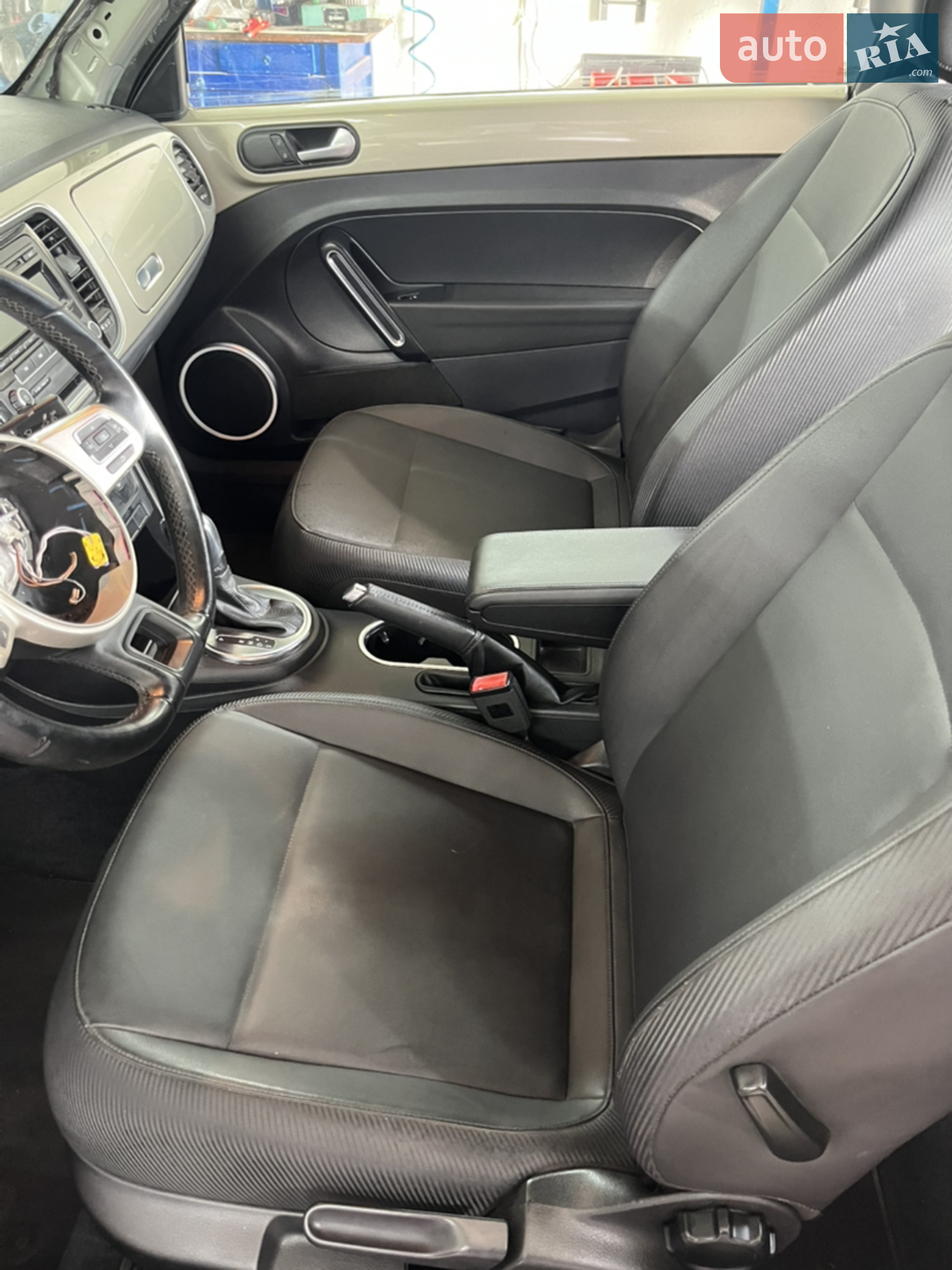 2013 Volkswagen Beetle - мініатюра 18
