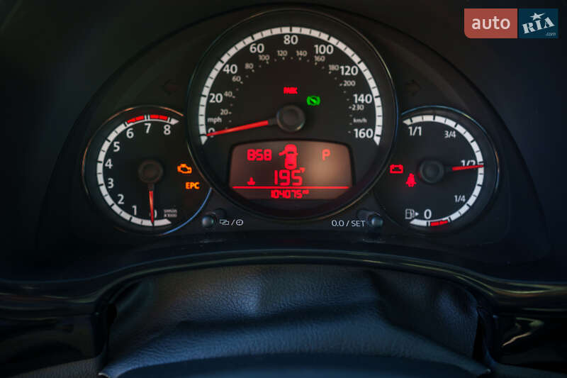 Хетчбек Volkswagen Beetle 2015 в Києві фото 23 Хетчбек Volkswagen Beetle 2015 в Києві