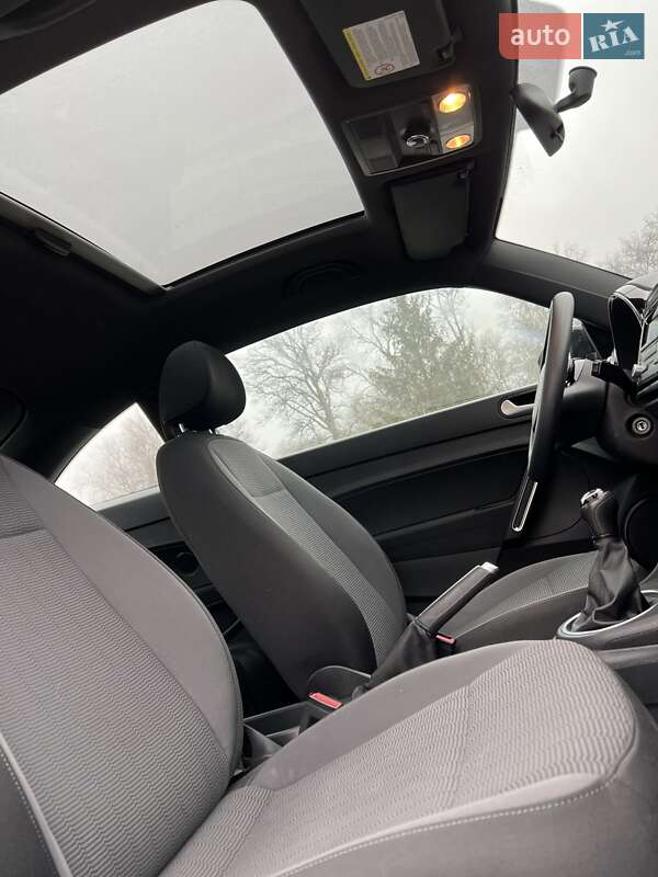 Хетчбек Volkswagen Beetle 2012 в Полтаві фото 21 Хетчбек Volkswagen Beetle 2012 в Полтаві