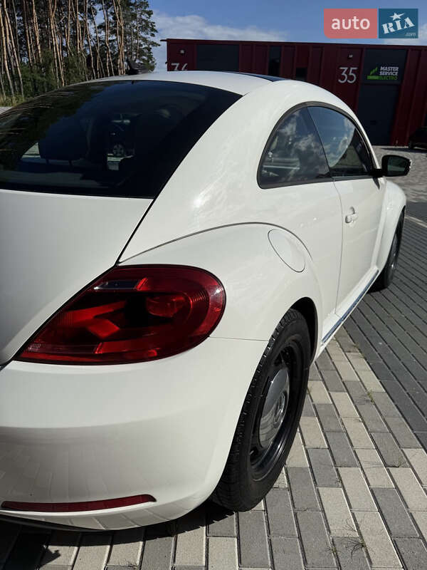 Хэтчбек Volkswagen Beetle 2013 в Львове