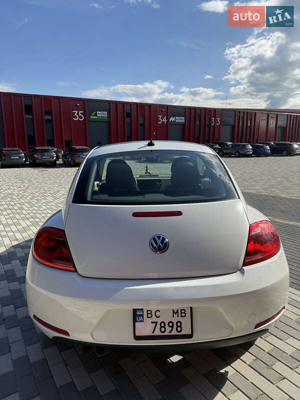 Хэтчбек Volkswagen Beetle 2013 в Львове