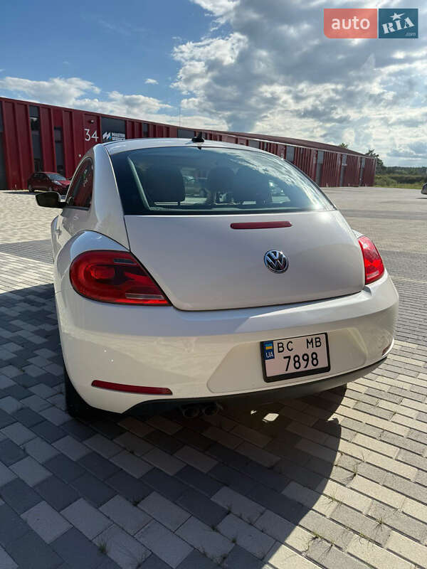 Хэтчбек Volkswagen Beetle 2013 в Львове