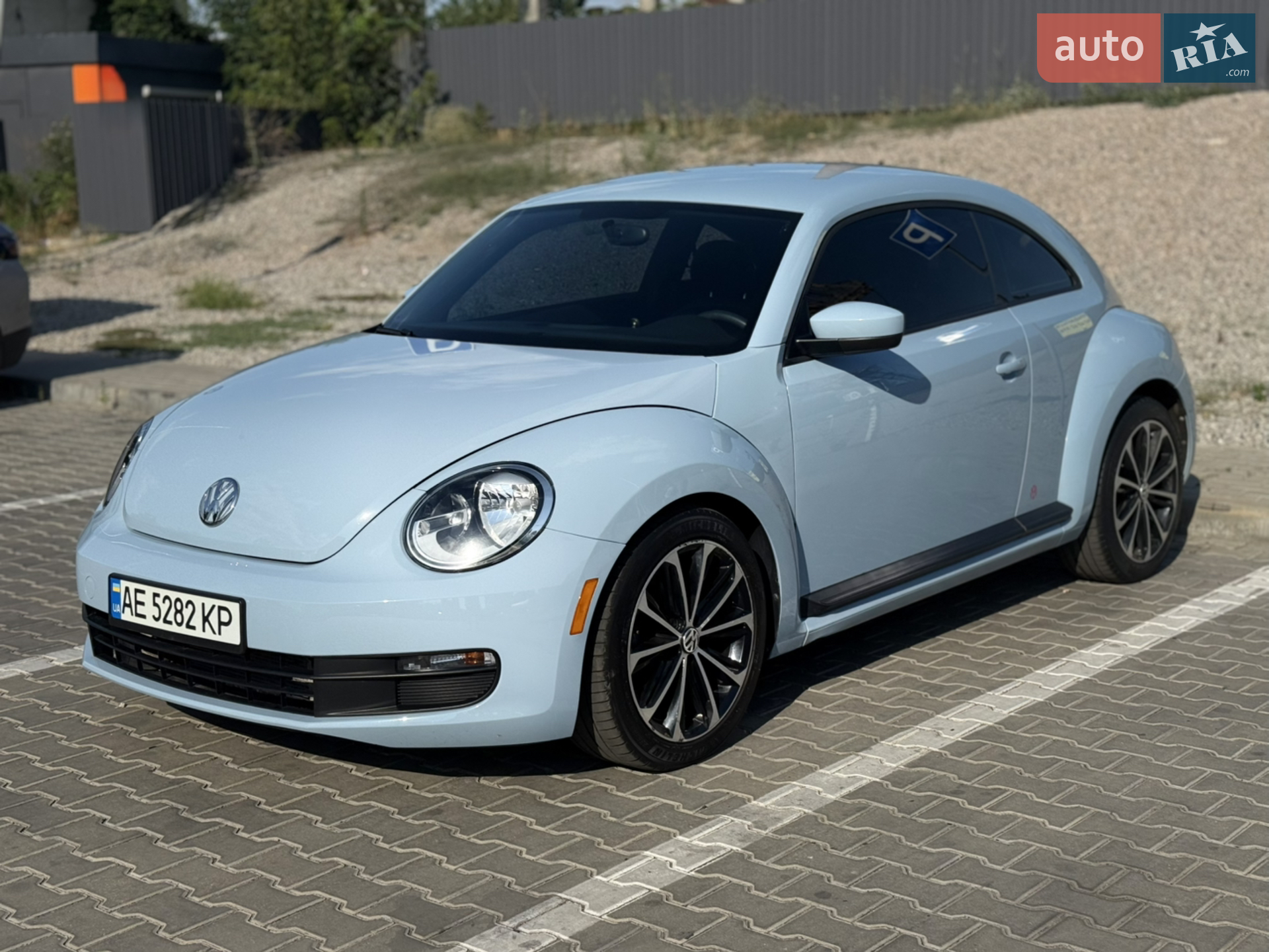 2015 Volkswagen Beetle - мініатюра 2