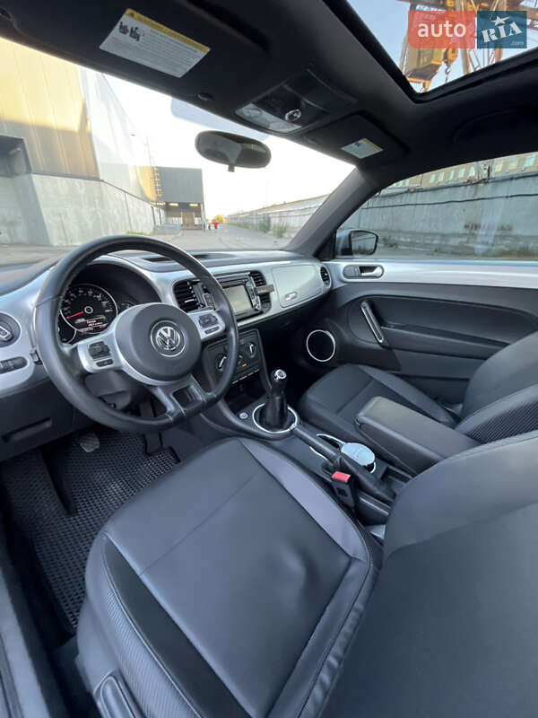 Хэтчбек Volkswagen Beetle 2012 в Киеве
