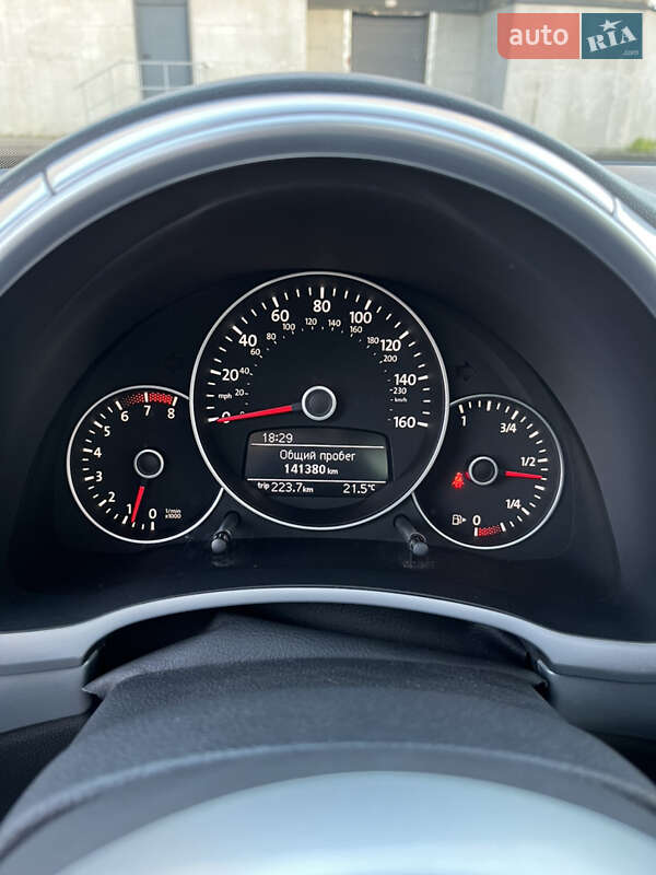 Хэтчбек Volkswagen Beetle 2012 в Киеве