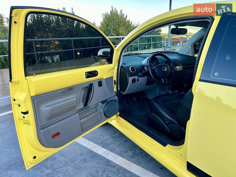 Хэтчбек Volkswagen Beetle 1999 в Киеве