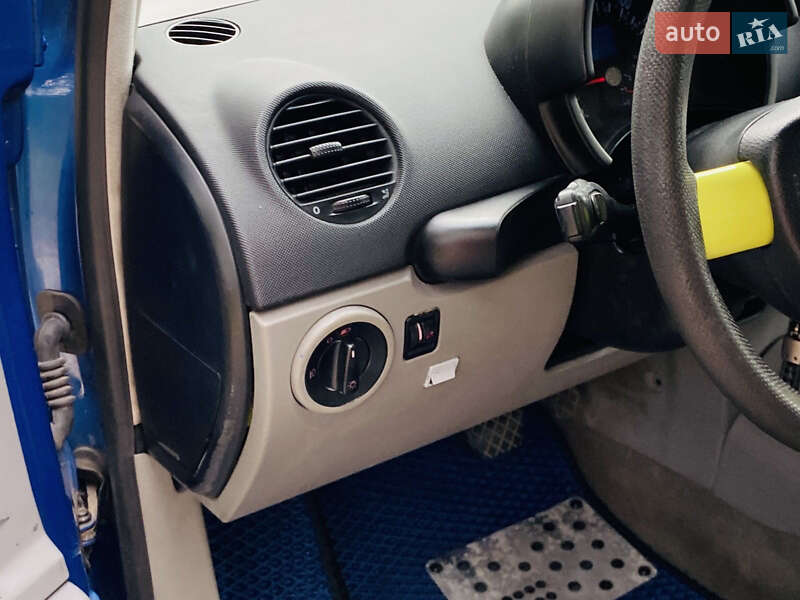 Хэтчбек Volkswagen Beetle 1999 в Харькове