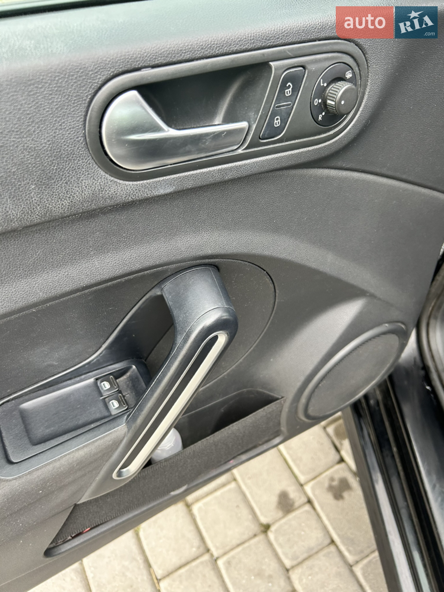 2012 Volkswagen Beetle - мініатюра 12