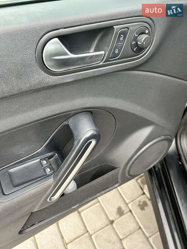 Хетчбек Volkswagen Beetle 2012 в Мукачевому