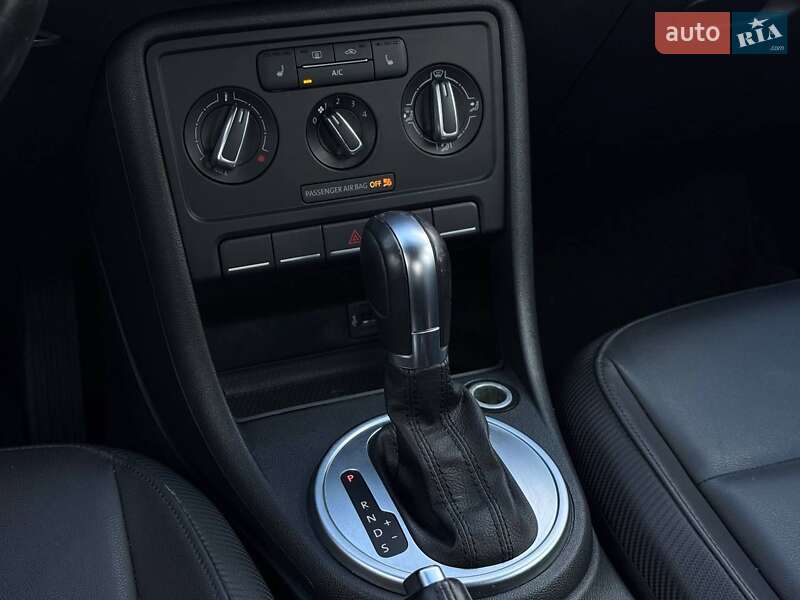 Хетчбек Volkswagen Beetle 2016 в Києві фото 25 Хетчбек Volkswagen Beetle 2016 в Києві