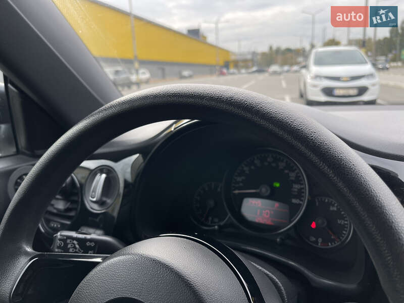 Хэтчбек Volkswagen Beetle 2011 в Киеве