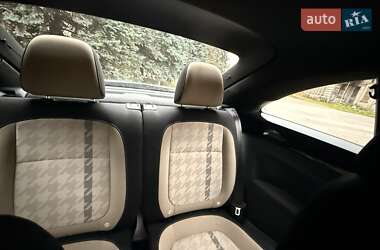 Хэтчбек Volkswagen Beetle 2017 в 