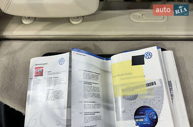 Хэтчбек Volkswagen Beetle 2000 в  фото 31 Хэтчбек Volkswagen Beetle 2000 в