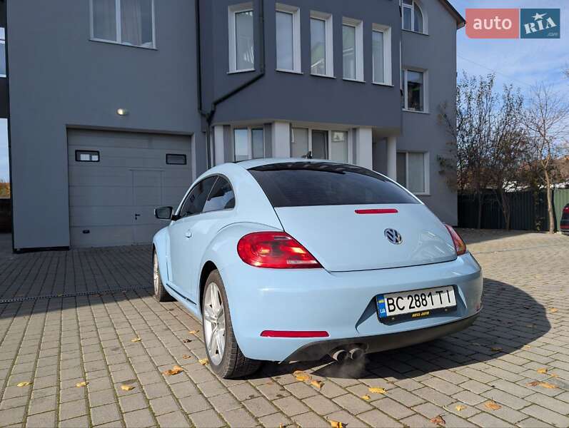 Хэтчбек Volkswagen Beetle 2015 в Львове