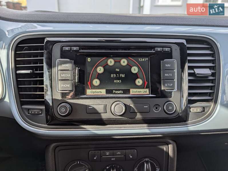 Хэтчбек Volkswagen Beetle 2015 в Львове