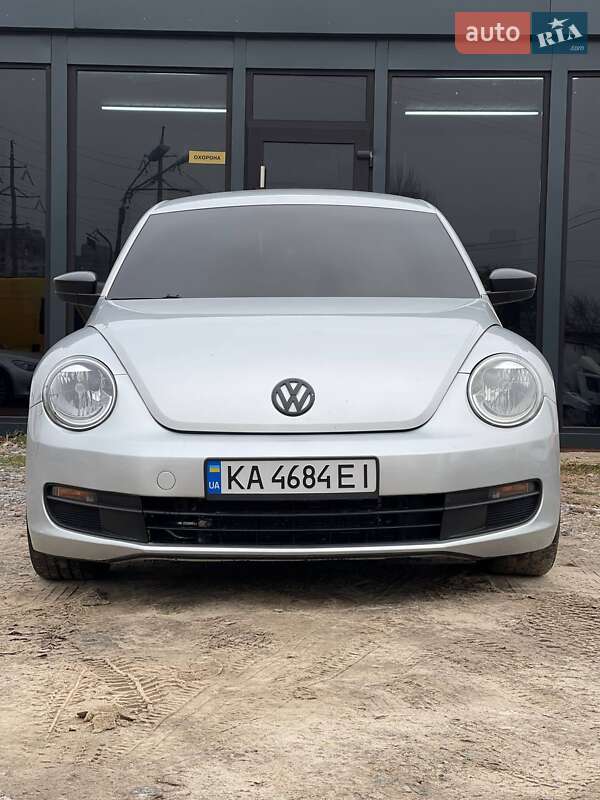 Хэтчбек Volkswagen Beetle 2012 в Киеве фото 2 Хэтчбек Volkswagen Beetle 2012 в Киеве
