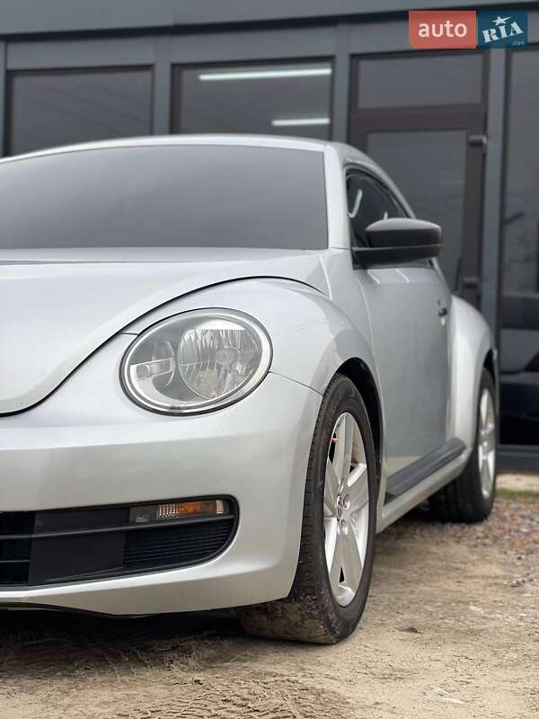 Хэтчбек Volkswagen Beetle 2012 в Киеве фото 3 Хэтчбек Volkswagen Beetle 2012 в Киеве