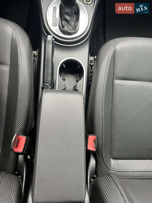 Хетчбек Volkswagen Beetle 2012 в Києві
