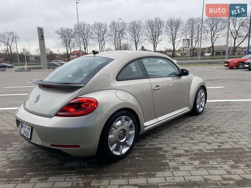Хэтчбек Volkswagen Beetle 2012 в Киеве