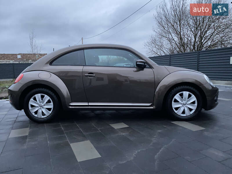 Хэтчбек Volkswagen Beetle 2012 в Львове